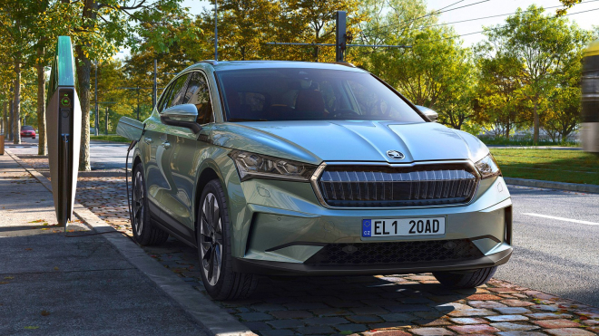 Kvůli elektromobilům a typickému chování jejich majitelů emise narůstají, nikoli naopak