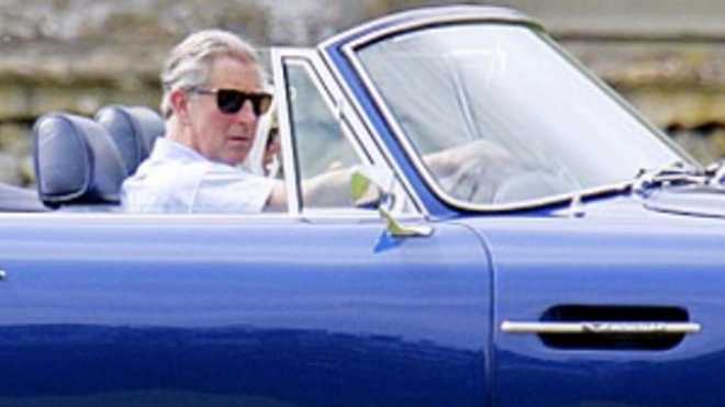 Princ Charles si pořídil nové auto. Jeho oblíbenou barvu na něm může mít jen on