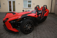 Tříkolka Polaris Slingshot dorazila na český trh, svých 175 koní dá za 811 tisíc Kč