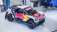 Peugeot 3008 DKR odhalen ve válečném zbarvení, zůstává u dieselové V6