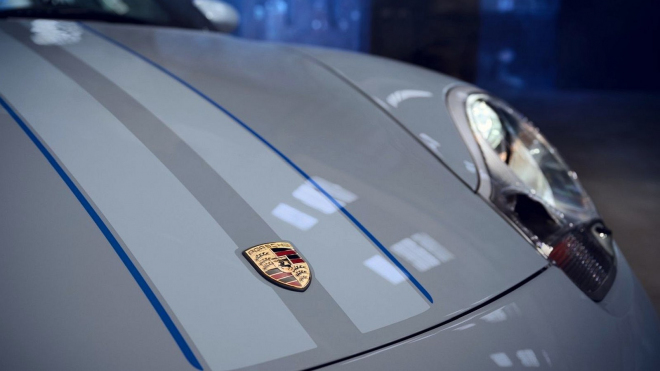 Nejdražší verzi nechtěného Porsche 911 koupil slavný komik, dal za ni 26 milionů Kč