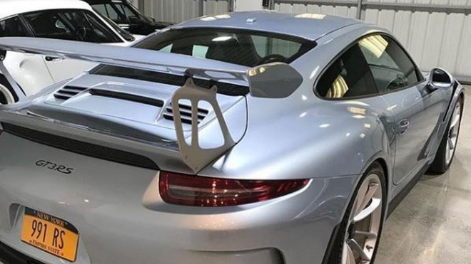 Slavný komik znovu doplňuje rozebranou sbírku Porsche. Tohle má teď jedině on