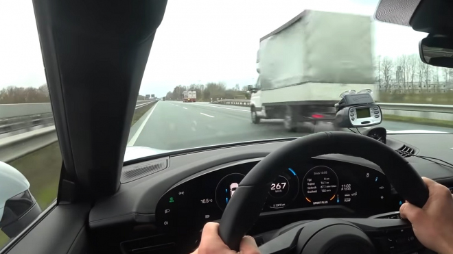 První elektrické Porsche prošlo zkouškou ohněm Autobahnu, hnali ho až k 269 km/h