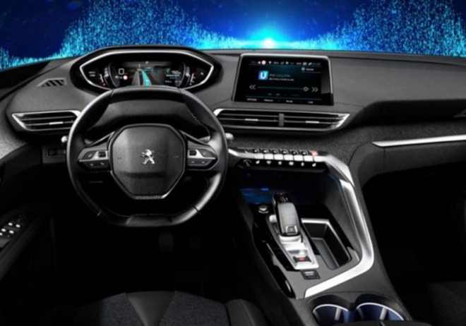 Interiér nového Peugeotu 3008 odhalen únikem, konkuruje virtuálnímu kokpitu Audi