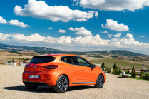 L'un des derniers petits diesels ne baisse plus beaucoup de prix, il y a une raison, en occasion il se rentabilise facilement - 2 - Renault Clio 2019 illustratni foto 02