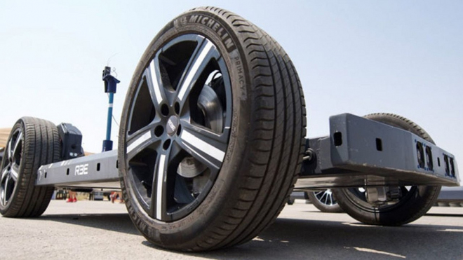 Autoři odhalili detaily k pohonu aut budoucnosti, vše ukryli do jednoho balení