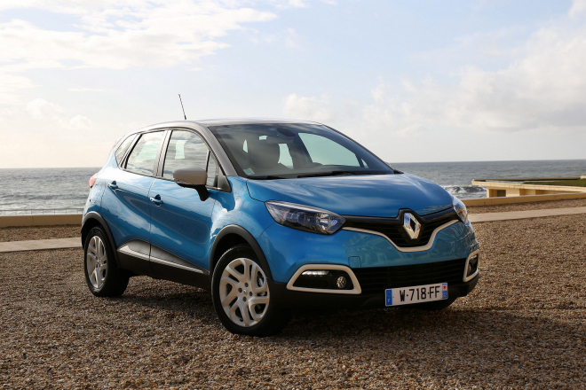 Zájem o Renault Captur nepolevuje, automobilka navyšuje výrobu