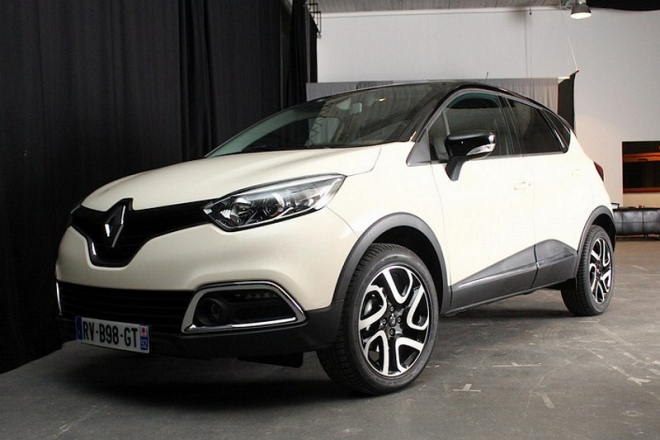 Renault Captur 2013 poprvé naživo, navíc nejen v oranžové (foto)