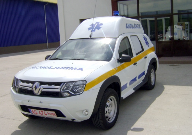 Renault Duster jako ambulance není apríl, přichází s faceliftem pro rok 2016