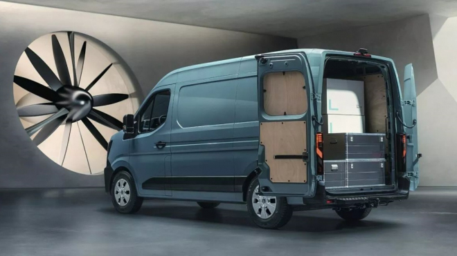 Nový Renault Master dál sází i na diesely, s elektrickým pohonem ostatně nemá šanci uspět
