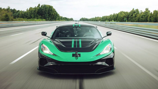 Chorvatský poník pro jeden trik stanovil hromadu světových rychlostních rekordů, všechny jsou na jedno brdo