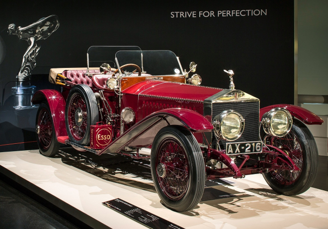 Rolls-Royce v muzeu BMW: začala unikátní výstava 15 slavných exponátů