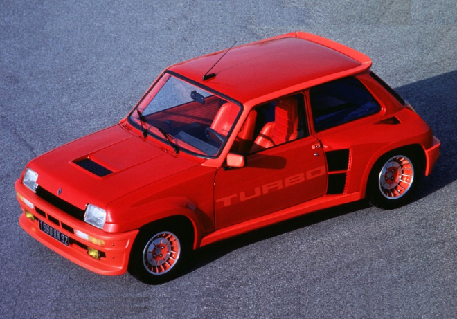 Renault 5 Turbo: bijec s motorem uprostřed byl v roce 1980 nejrychlejší Francouz
