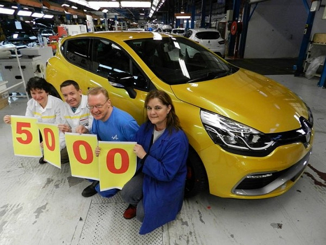 Renault Clio IV RS vyroben už v 5 000 kusech, automat a turbo masy neodrazují