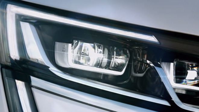 Renault Maxthon se začal odhalovat, ukázal čelní LEDky a 18palcová kola