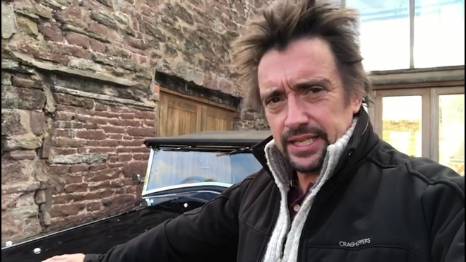 Richard Hammond se pochlubil vánočním dárkem, rovnou ho i poprvé použil