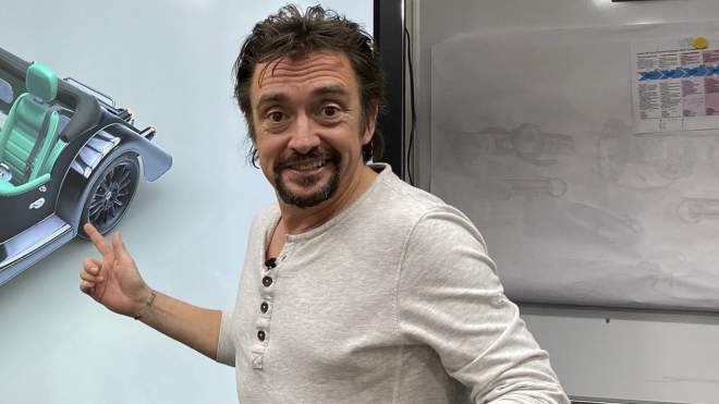 Richard Hammond si kupuje nové auto, prosí o pomoc s jeho specifikací