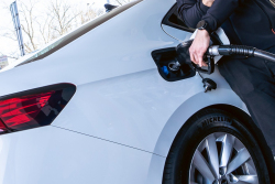 Škoda jako by na chvíli zapomněla, za co dnes kope, zničehonic začala vyzdvihovat přednosti dieselového auta