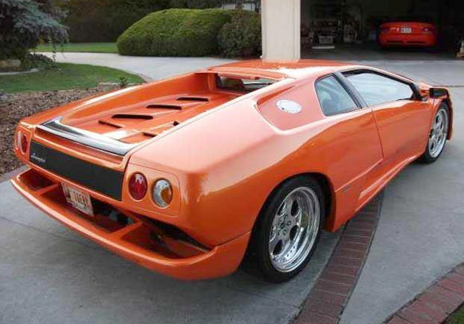 Lamborghini Diablo za milion nevypadá zle, je to ale jen přestavěné Fiero