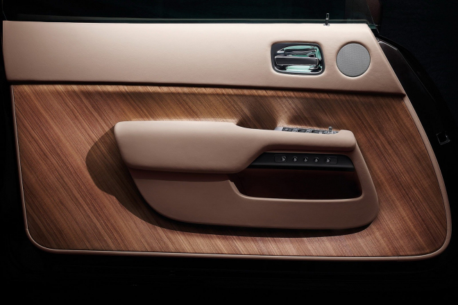Rolls-Royce Wraith: první pohled do interiéru naznačuje, jak to bude s tím sportováním