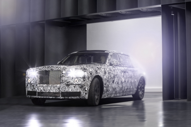 Rolls-Royce Cullinan: luxusní SUV testuje hliníkovou architekturu, pomůže s kde čím