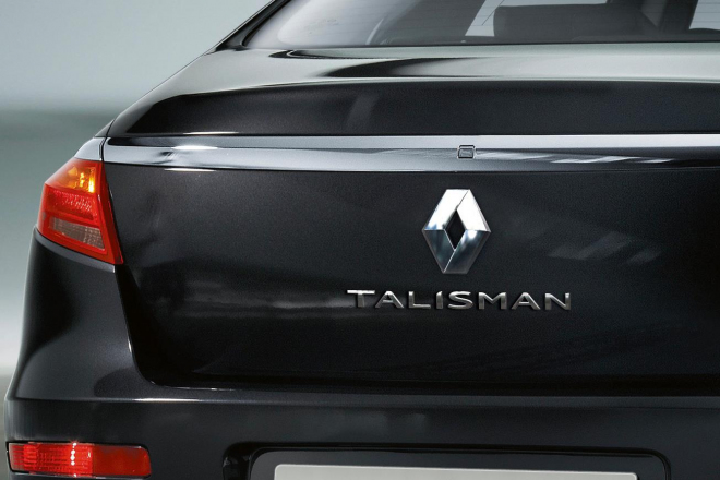 Renault Talisman: místo šafránu artefakt pro štěstí (první foto)