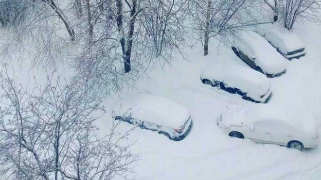 Moskvu zasypalo rekordní množství sněhu, nejvíce za sto let. Čeká tohle i nás?