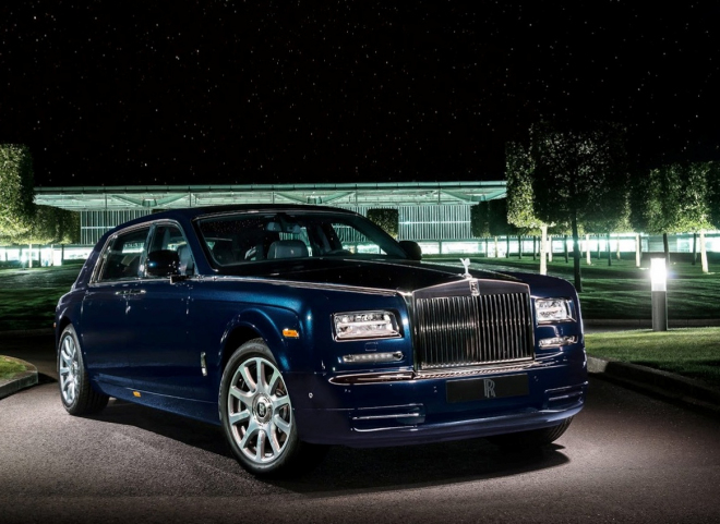 Rolls Royce v Dubaji představí Celestial Phantom s 446 diamanty na palubě