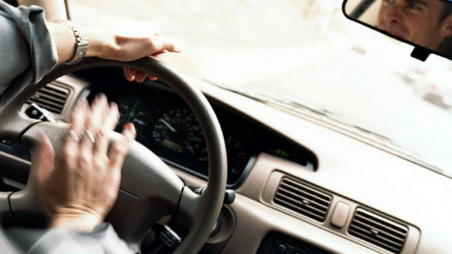 Indové našli nový způsob potírání zbytečně troubících řidičů, může se ale obrátit proti nim