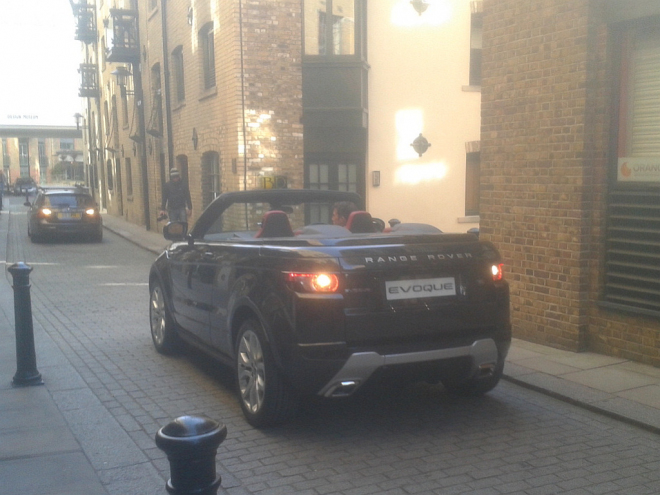 Range Rover Evoque Cabrio přistižen v provozu, ještě před premiérou