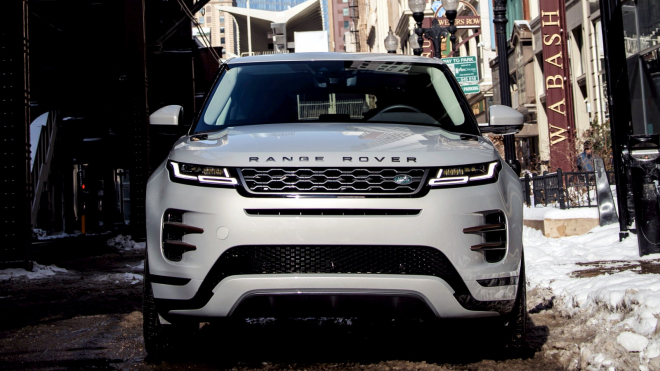 Kapitulace: Land Rover zlevnil svá auta až o 60 procent na 560 tisíc, aby něco prodal. V Číně je teď originál levnější než napodobenina „z Temu”