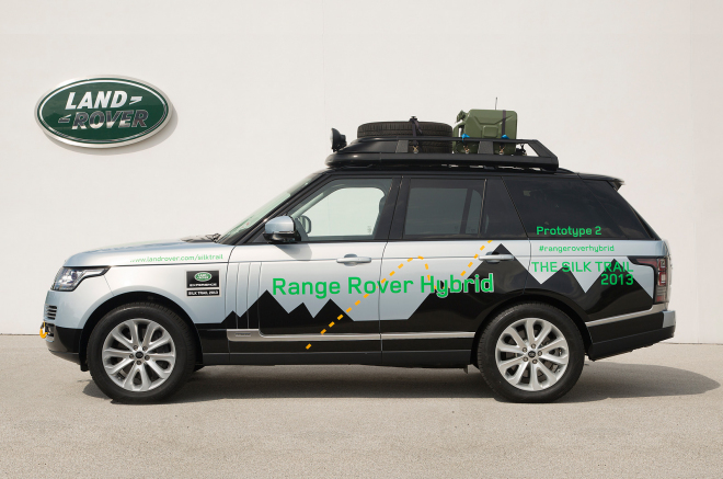 Range Rover Hybrid 2014: klasik i verze Sport chtějí jezdit za 6,4 l/100 km