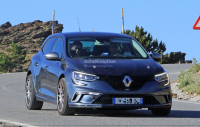 Renault Mégane RS 2018 má potvrzený manuál, dostane i natáčení zadních kol