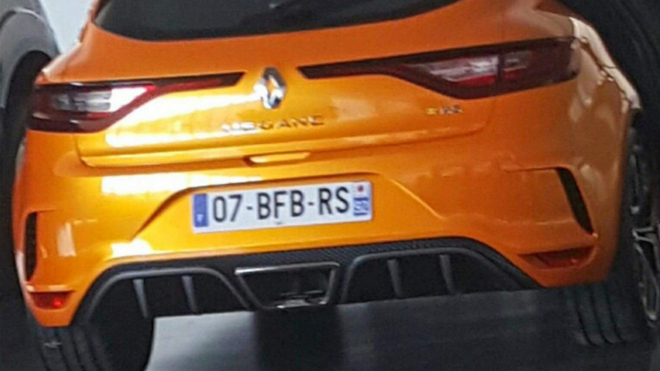 Nový Renault Mégane RS nafocen bez maskování, premiéra je na spadnutí