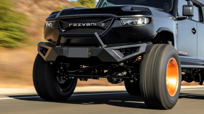 Asi nejdrsnější auto dneška je extrém v každém směru, jen za motor se připlácí 5,6 milionu