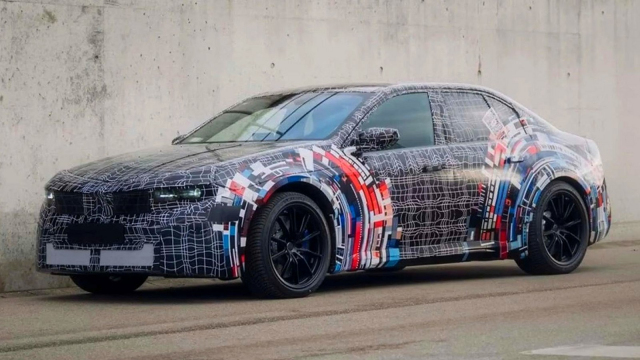 BMW poprvé ukázalo elektrickou M3, minimálně pro showmany by to mohlo být lákavé auto