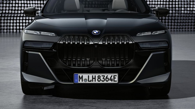 Nové BMW 7 v poslední verzi zrozené pro německé dálnice ukázalo svou dynamiku právě tam