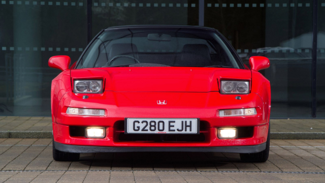 Zemřel nejslavnější fanoušek Hondy NSX. Muž, který si z druhé NSX udělal přívěs, se zabil v jiném sporťáku značky