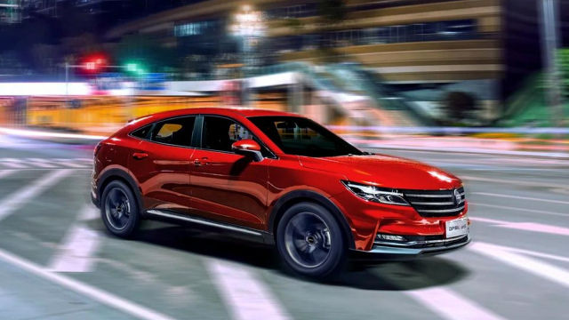 Atraktivní čínské SUV–kupé, které lze koupit i v Česku, zkusí uhranout Rusko vyšším výkonem i nižší cenou
