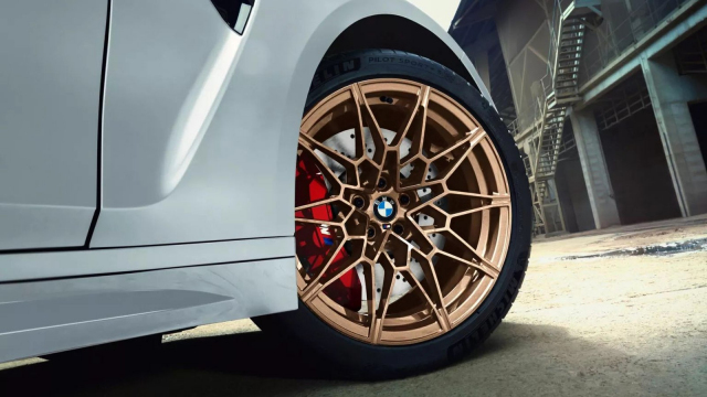 BMW se začíná loučit s manuálními převodovkami specialitou se zlatými koly, vzácnost je to ale jen pro některé