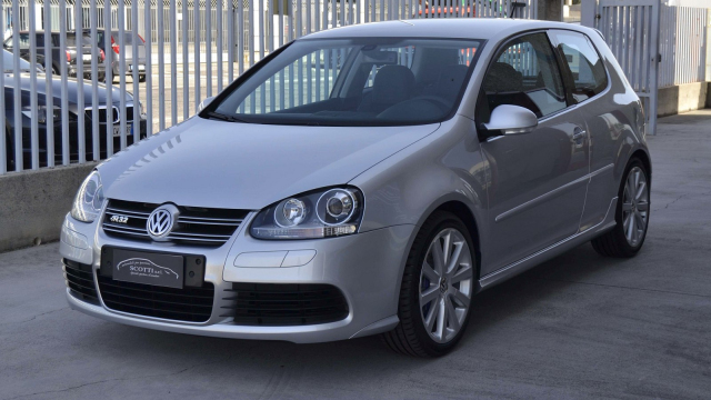 Úplně poslední Golf s legendárním motorem VR6 se dá koupit dodnes jako nový, v prodeji je jediný takový
