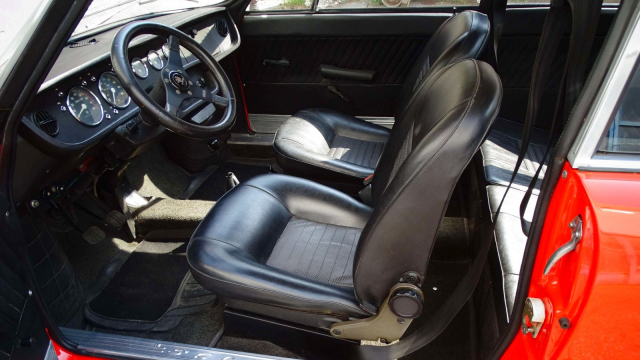 K mání je krásná, dodnes originální Škoda 110 R z vzácné první série dodaná původně do Itálie, větší raritu abyste pohledali