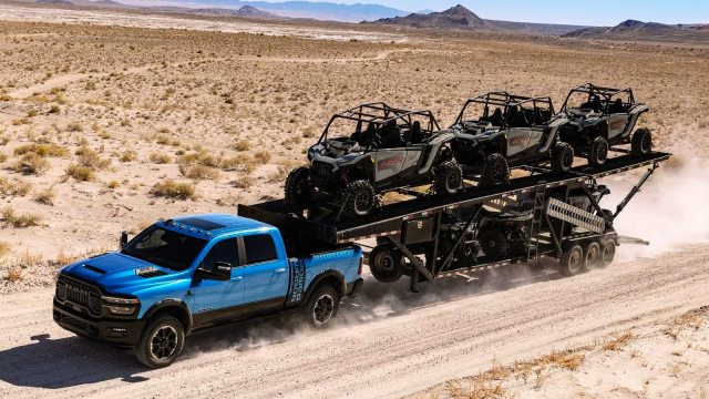 Je skutečně rok 2026 a tento pick–up dostal nový diesel. Je tak silný, že by hnul i s horou v pozadí