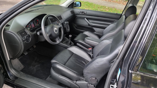 K mání je nejetý vrchol evoluce VW Golf ve verzi s dnes nepředstavitelným motorem i karoserií