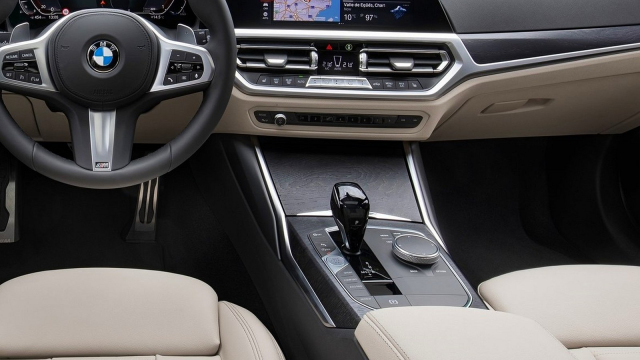 BMW končí s geniálním iDrivem, už i ono podlehlo hloupé módě nebezpečného dotykového ovládání