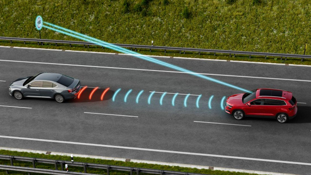Asistenční systémy moderních aut jsou téměř bez výjimky k ničemu, zjistil test. Spíš vám ublíží, než aby vám pomohly