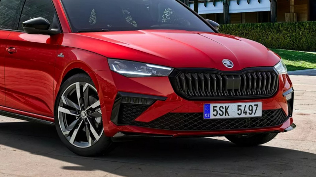 Miláček Čechů od Škody se ukázal v novém, spolu s ním dostala facelift i jeho zvýšená verze