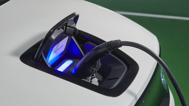 Totální elektrický propadák Hondy skončí bez nástupce, automobilka přesto odmítá uznat chybu