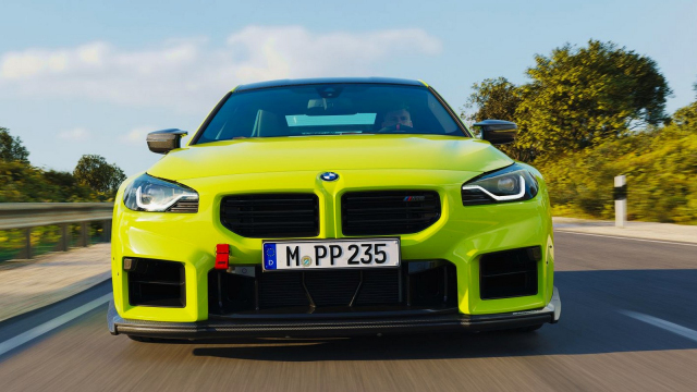 BMW udělalo z bizarně vyhlížející M2 technicky ještě víc žádoucí stroj, jen pozor na nastavení, ve kterém nesmí na silnice