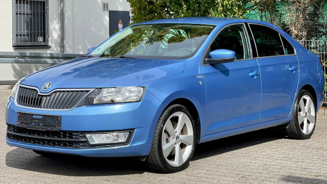 Víc hodnoty za peníze nekoupíte, skoro nová Škoda Rapid s ideálním motorem a výbavou stojí polovinu ceny lepší Fabie
